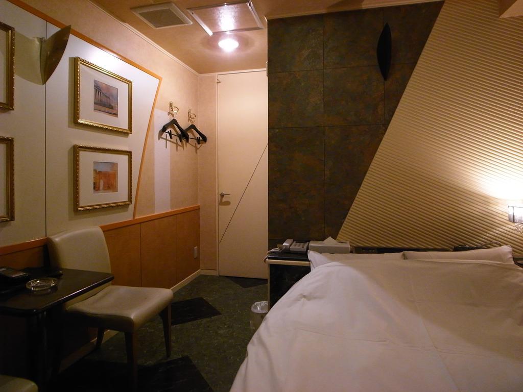 Hotel Rafaie (Adults Only) Tokio Pokój zdjęcie